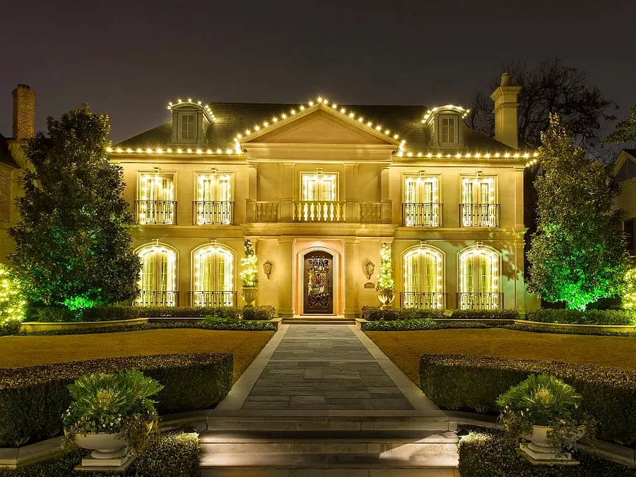 Commercial Christmas Lighting