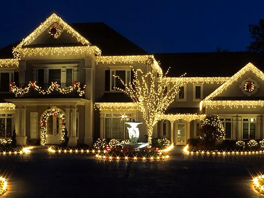 Residential Christmas Lighting